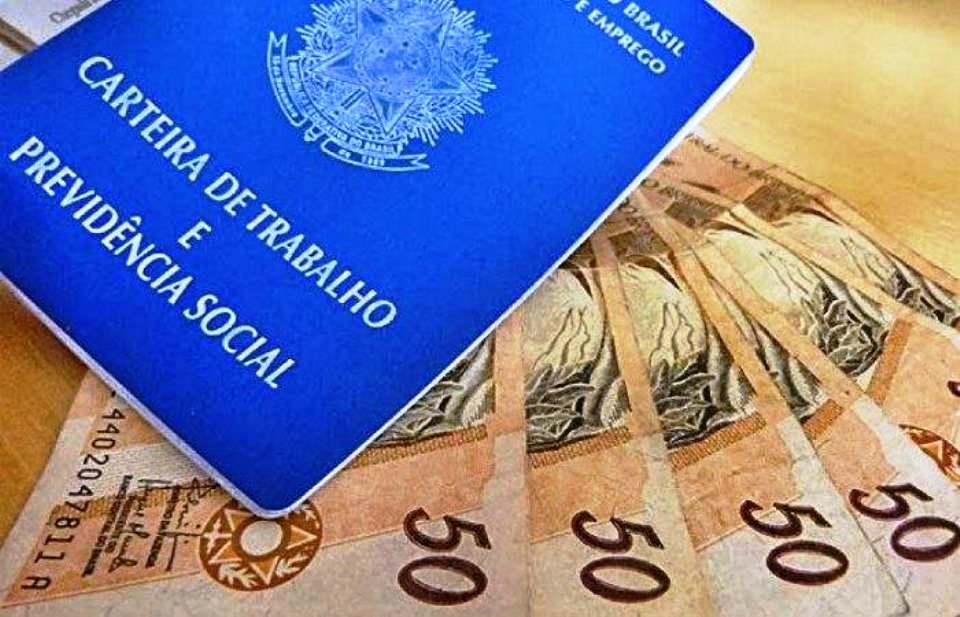 Governo fixa salário mínimo para R$ 1.039 em 2020