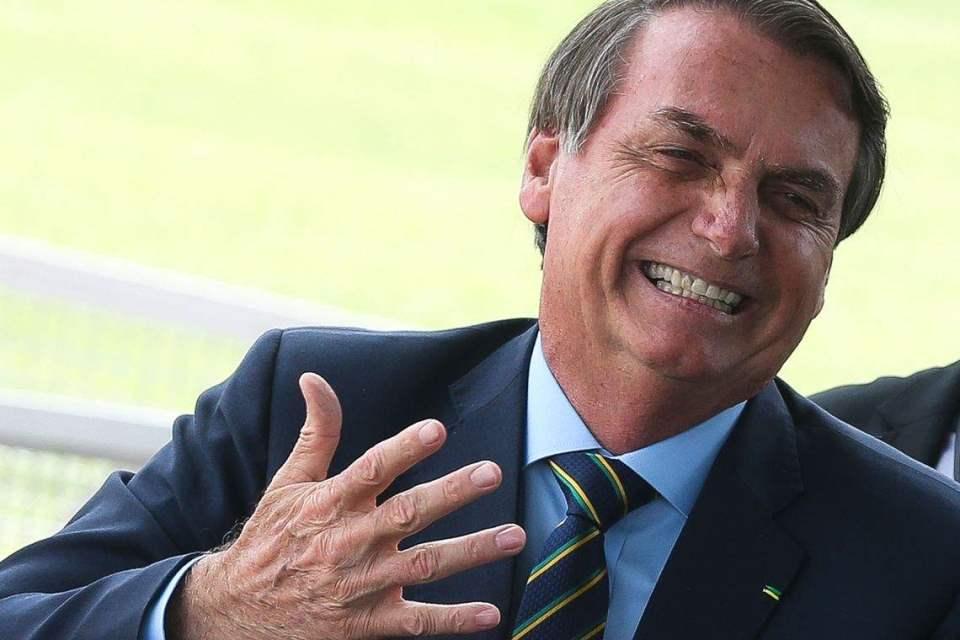 Bolsonaro sobre ‘Fundão’: ‘Se tem uma lei que diz que tem que ter, eu vou vetar?’
