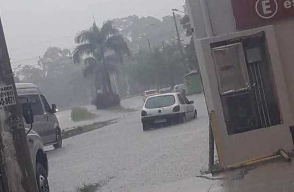 Chuvas deixam 25 pessoas desalojadas no Espírito Santo