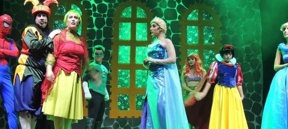 Vila de Itaúnas, em Conceição da Barra, recebe o espetáculo as “Princesas e Super-Heróis” neste domingo (19)