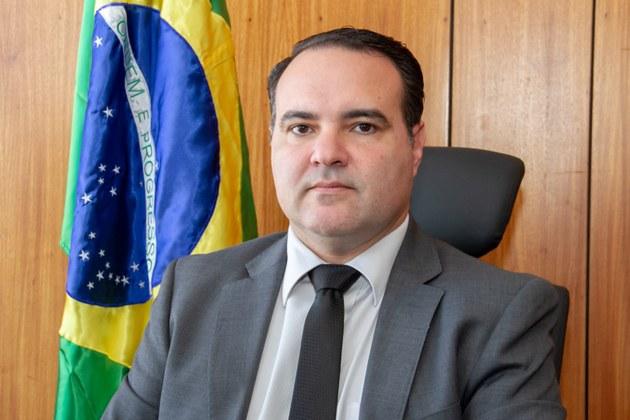 Bolsonaro sanciona Orçamento com fundo eleitoral de R$ 2 bilhões