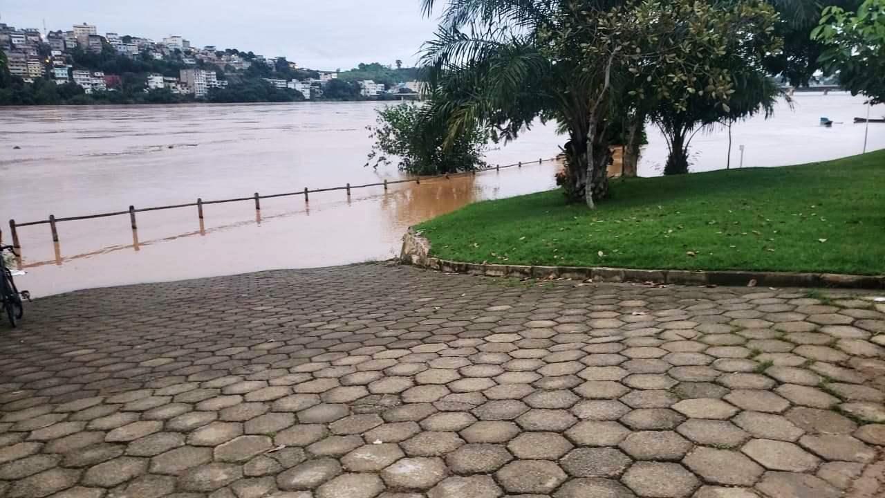 Rio Doce ultrapassa cota de inundação em Colatina e prefeito faz alerta: ‘podemos chegar a uma média de 7 metros’