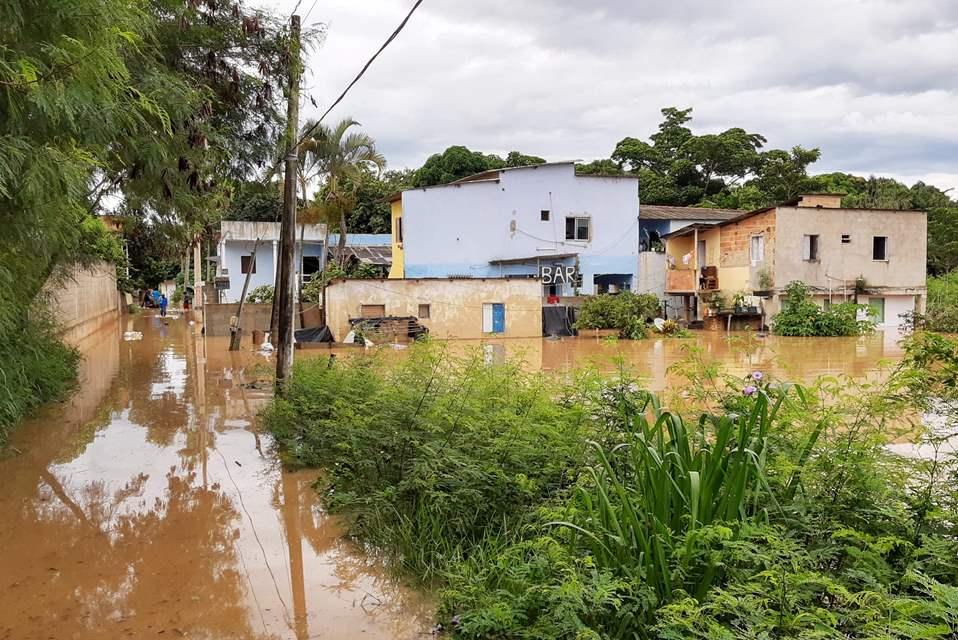 Nível do Rio Doce deve começar a cair nesta quarta-feira (29)