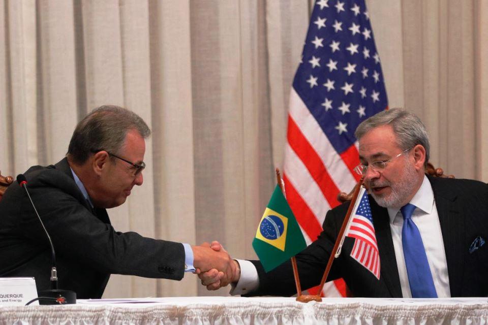 Brasil e EUA firmam acordos de cooperação em energia nuclear