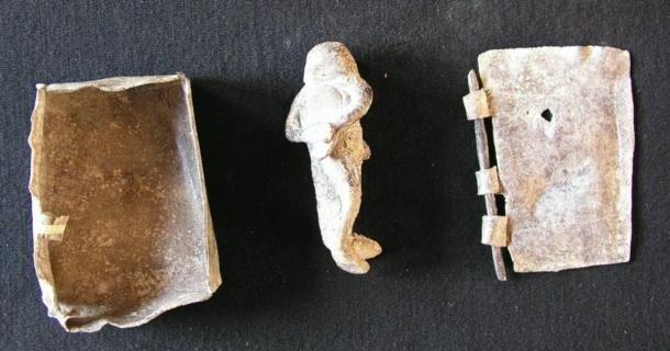 Tábuas “amaldiçoadas” de 2.500 anos são descobertas em cemitério grego