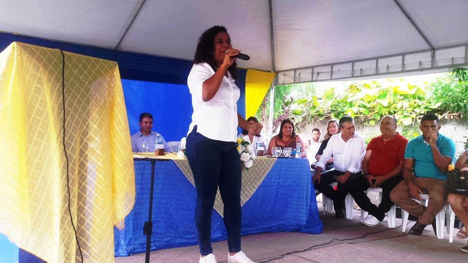 Vice-governadora Jaqueline Moraes e Chicão inauguram CRAS em Conceição da Barra