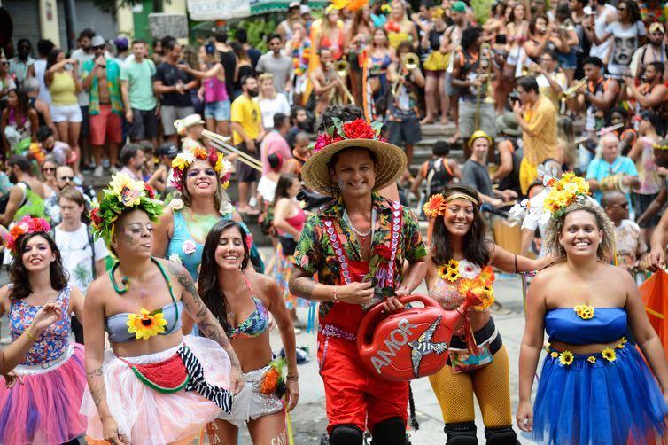 Saiba os cuidados que o folião deve ter no carnaval