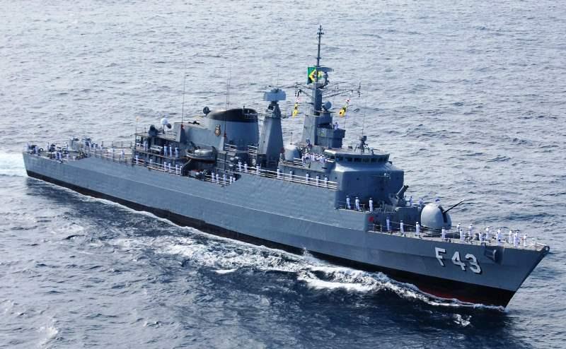 Marinha emite alerta de instabilidade e de ventos fortes