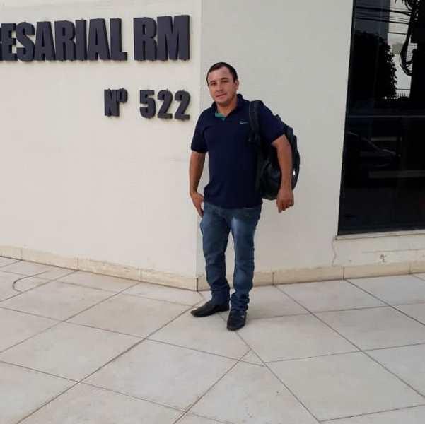 Homem é encontrado morto em casa após comer bolo envenenado