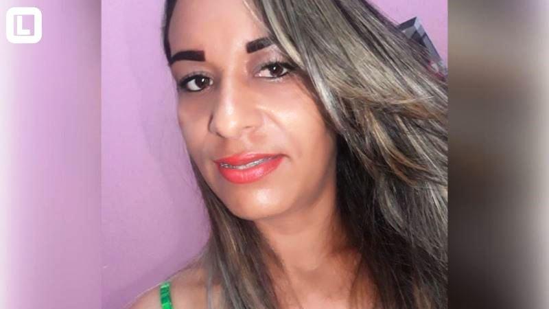 Mulher é assassinada a facadas pelo ex-marido dentro de casa