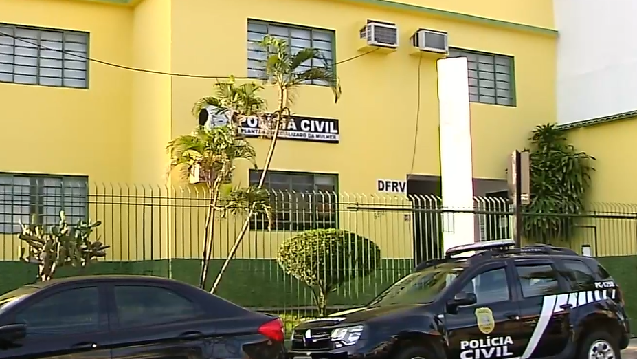 Mulher é agredida e torturada depois de pedir para marido fazer mamadeira para a filha
