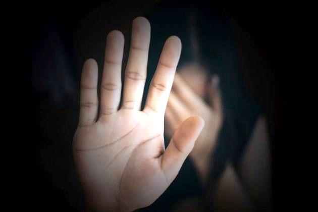 Moradores espancam homem que estava agredindo esposa