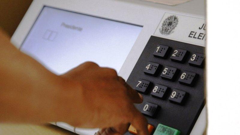 Ministros do TSE consideram adiar eleições, mas descartam prorrogar mandatos