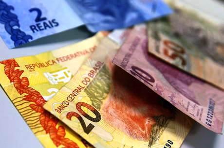 Pesquisa aponta que 82% dos brasileiros sofrem impacto econômico após coronavírus