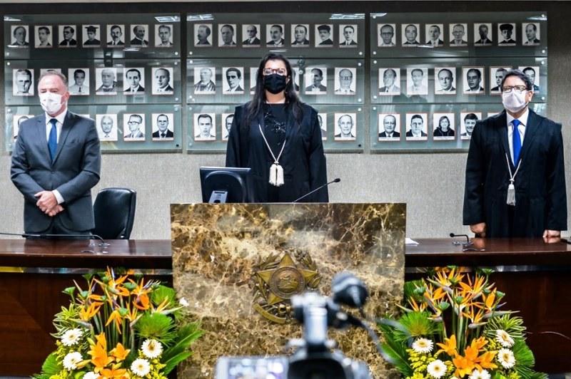 Casagrande participa da solenidade de posse da nova procuradora-geral de Justiça