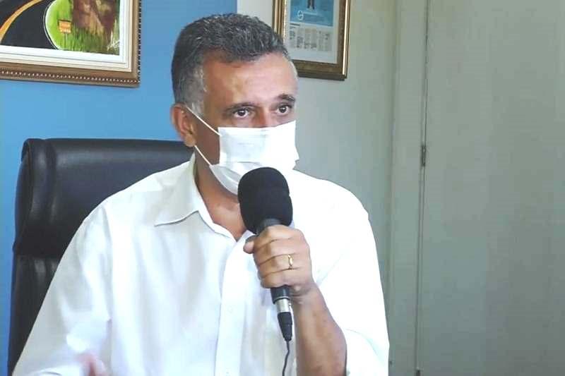 Prefeito da Serra quer reduzir o próprio salário e de secretários durante a pandemia