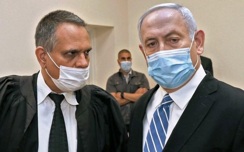 Netanyahu se diz vítima de golpe em início de julgamento por corrupção