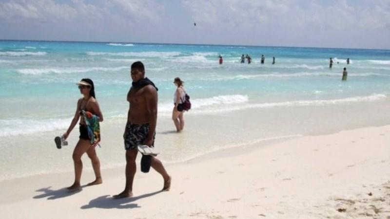 Cancún reabre para turistas após 3 meses fechada e até US$ 1 bilhão de prejuízos