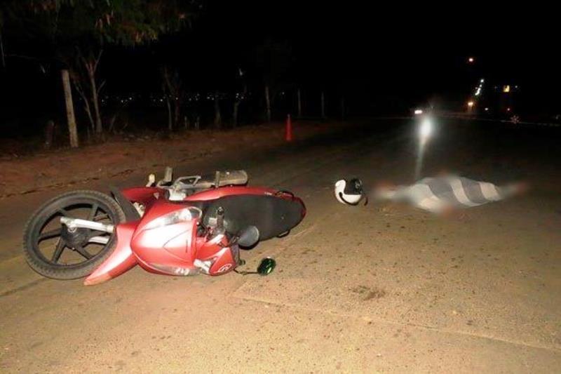 Após discussão, homem atropela e mata a companheira com caminhão