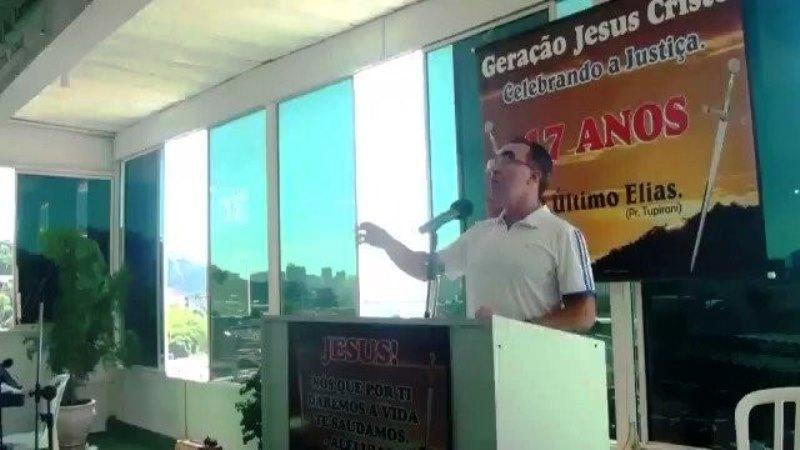 Pastor pede por novo holocausto: “Deus, massacra eles! Malditos sejam os judeus!”