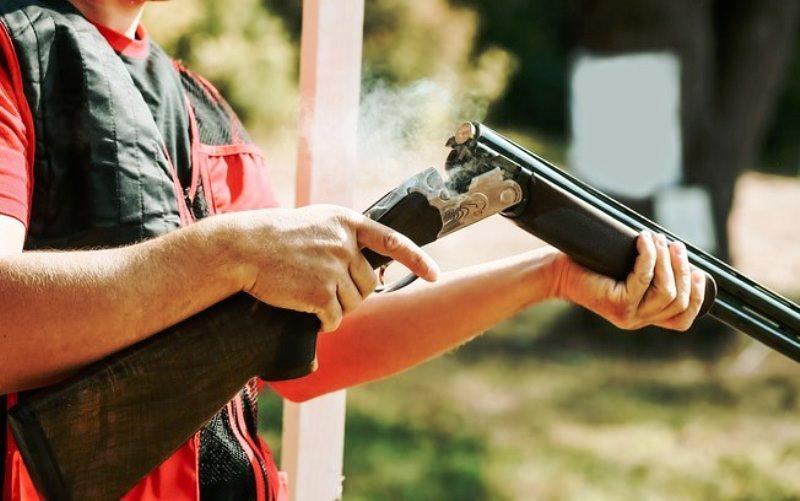 Homem mata ex-genro que invadiu casa para matar sua filha