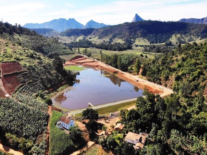 Casagrande anuncia obras e entrega barragens em Itarana e Itaguaçu