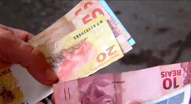 Rentabilidade real da poupança afunda no negativo com Selic a 2%