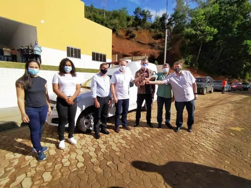 Governador Renato Casagrande entrega obras de calçamento rural em Santa Leopoldina