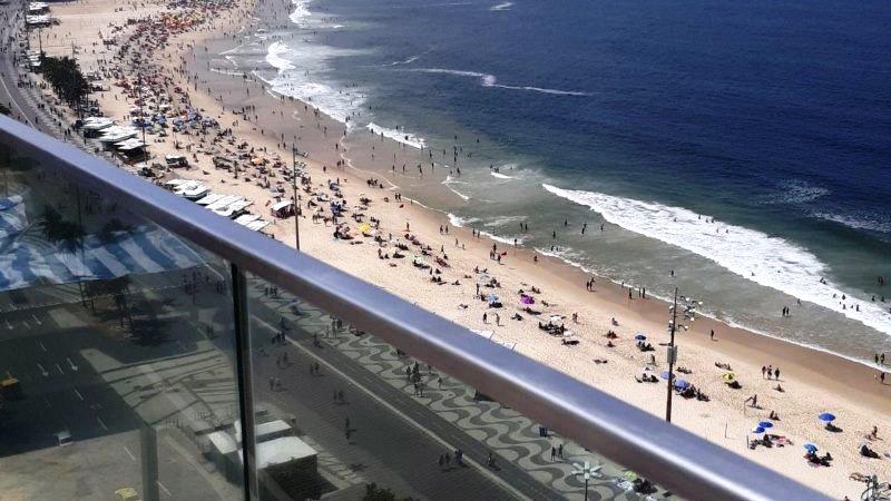 Cariocas voltam a lotar areias das praias do Rio e de Niterói em domingo de sol