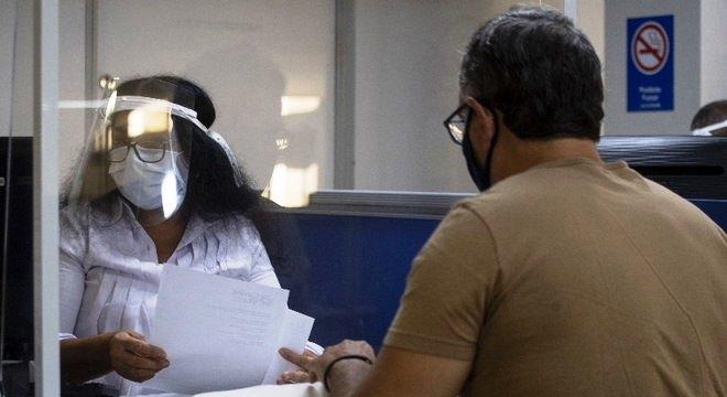 Justiça Federal suspende trabalho presencial de médicos do INSS