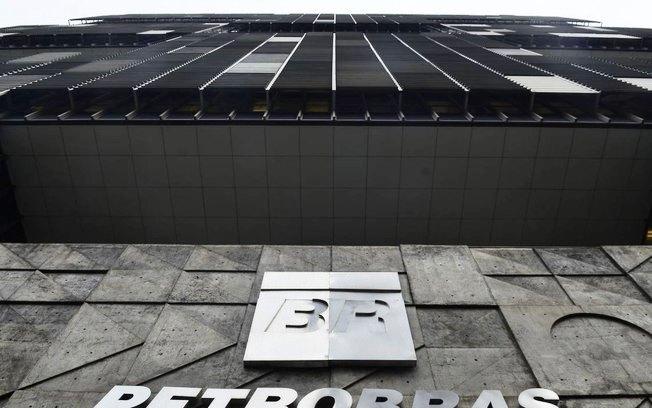 PGR se diz contra ação sobre venda de refinarias da Petrobras