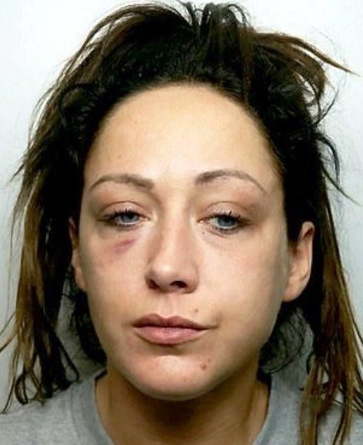 Mulher esfaqueia namorado no coração e ele morre dizendo “eu te amo”