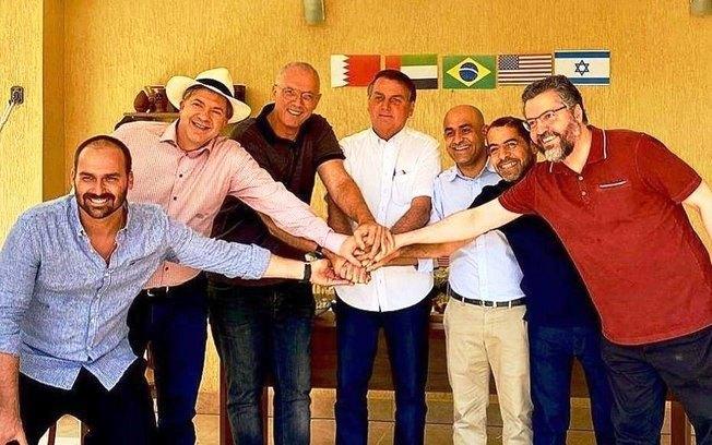 Bolsonaro almoça com embaixadores de EUA, Israel, Bahrein e Emirados Árabes