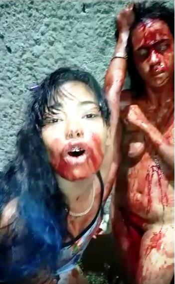 Vampira blindada toma sangue e espanca rival após flagrá-la no banheiro com marido