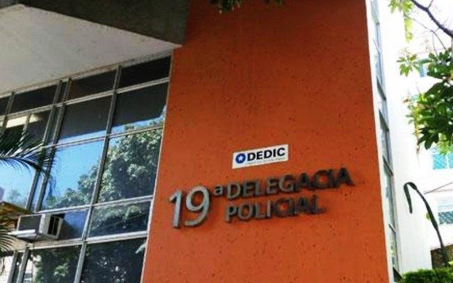 Cuidadora é presa acusada de roubar cerca de R$ 400 mil de idosa de 77 anos