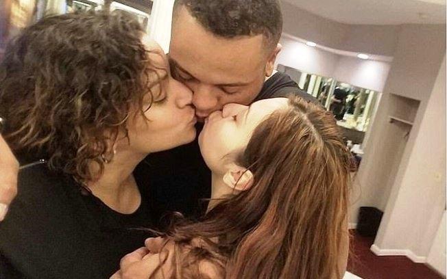Amante de rapaz se tornou namorada dele e da esposa: “somos almas gêmeas”