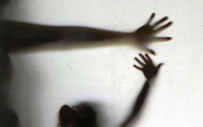 Menina de 3 anos é morta após estupro do padrasto; mãe sabia dos abusos