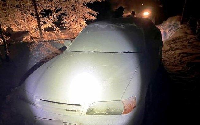 Jovem morre congelado a -57º após carro quebrar em rodovia abandonada