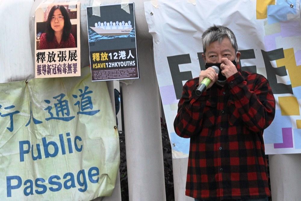 Jornalista é condenada na China a quatro anos de prisão por cobrir a pandemia de Covid em Wuhan