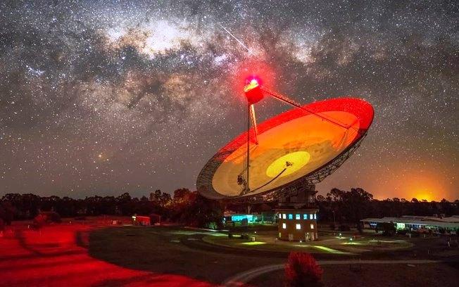 Cientistas investigam onda de rádio 