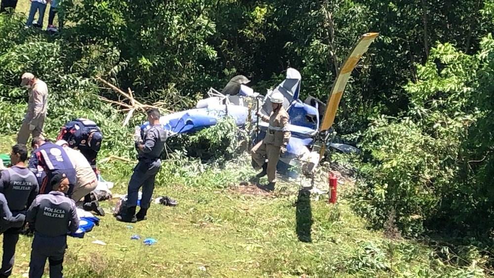 Queda de helicóptero deixa duas pessoas mortas em Vila Velha, ES