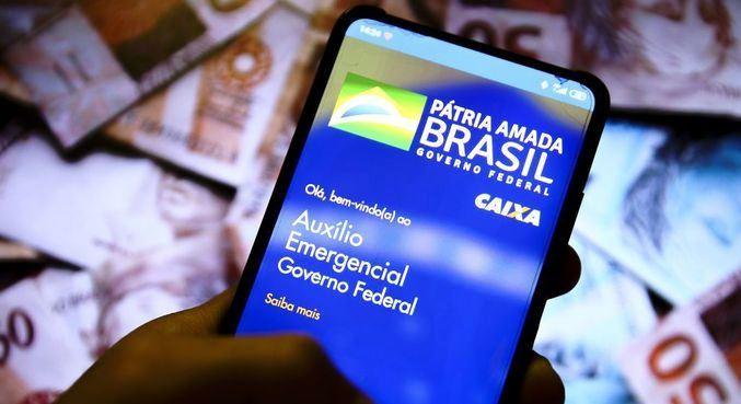 Mais 3,5 milhões têm último saque liberado do auxílio nesta sexta-feira (22)