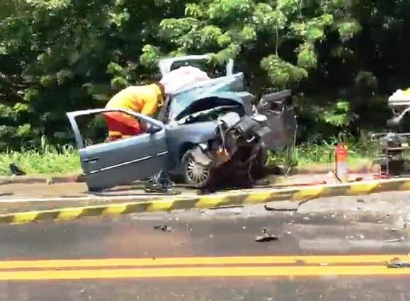 Homem morre e sete pessoas ficam feridas em grave acidente na BR-101