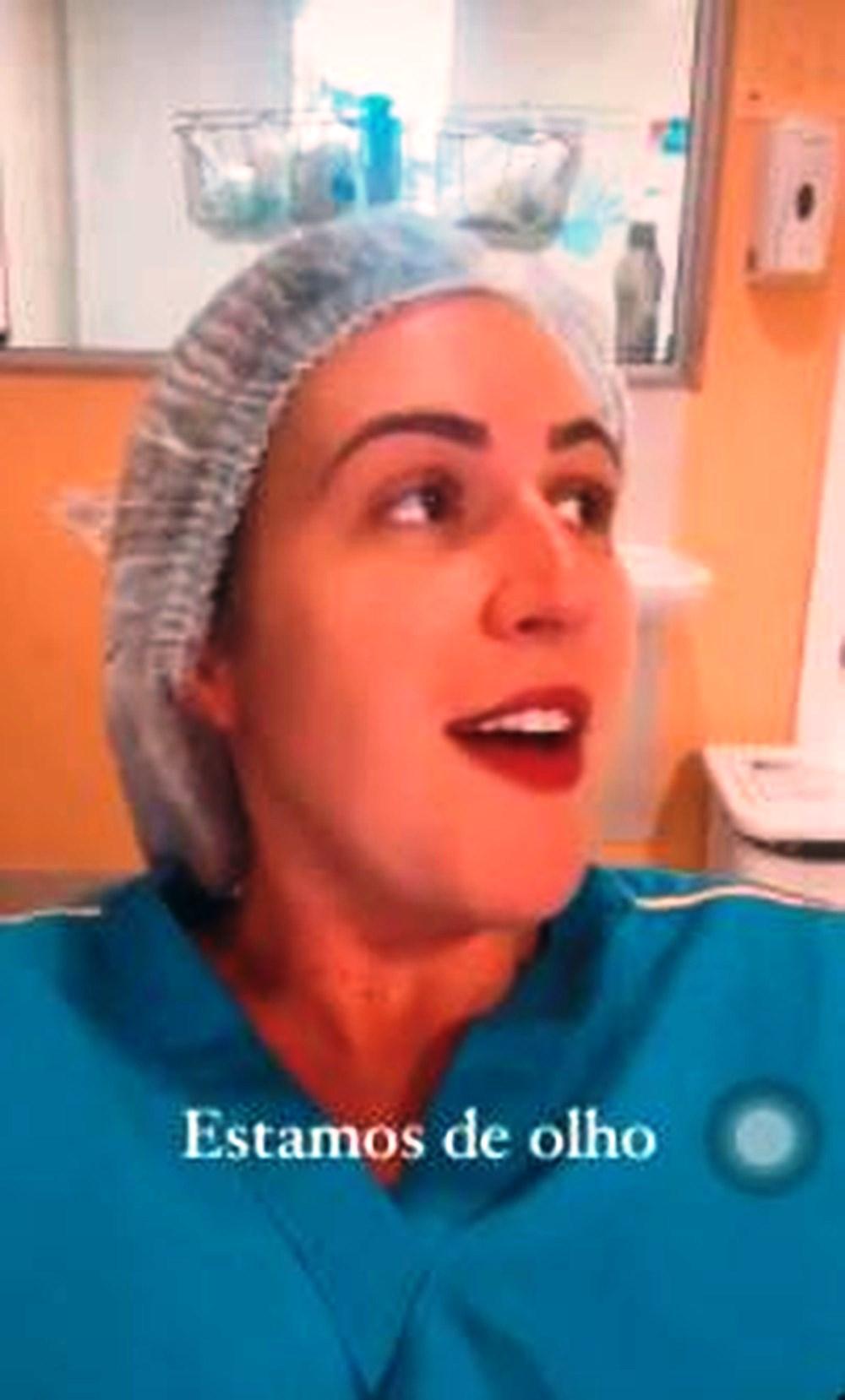 Enfermeira publica vídeos sem máscara no trabalho e debochando da CoronaVac