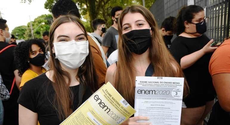 Estudantes fazem neste domingo segundo dia de prova do Enem