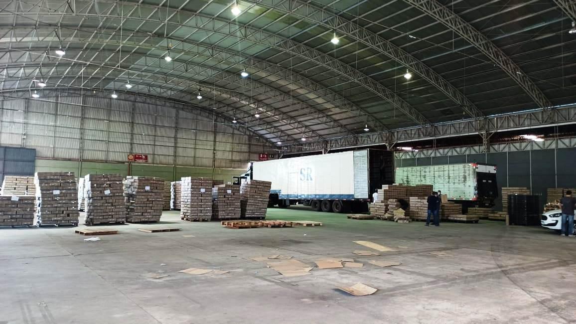 Espírito Santo recebe novo lote de 2,3 milhões de seringas para imunização contra a Covid-19