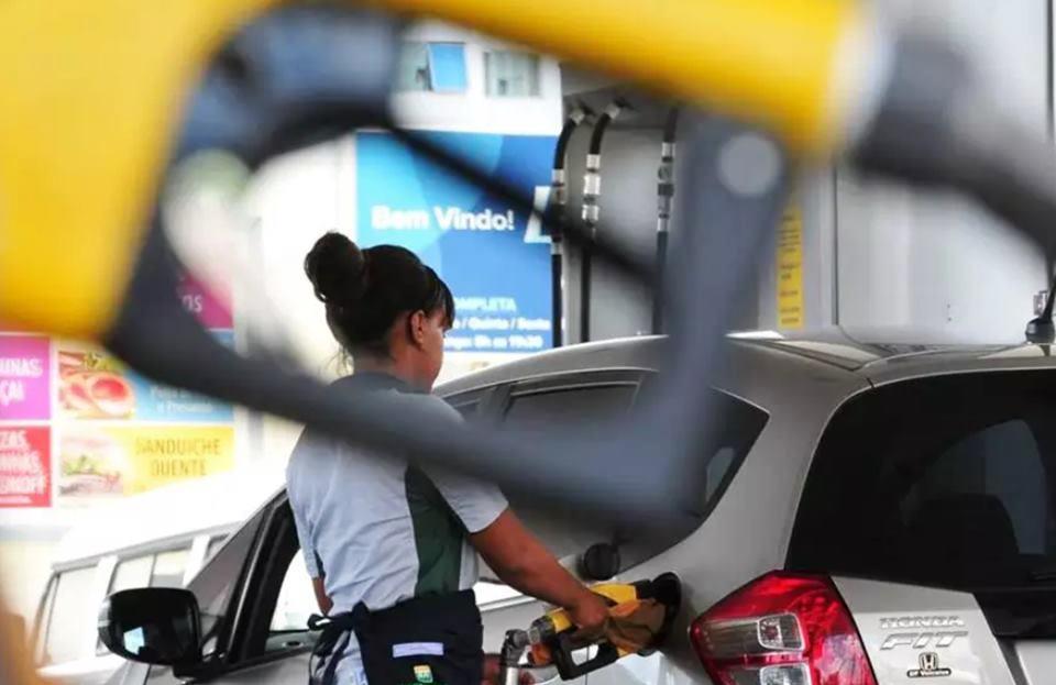 Petrobras anuncia quarto aumento do preço da gasolina neste ano