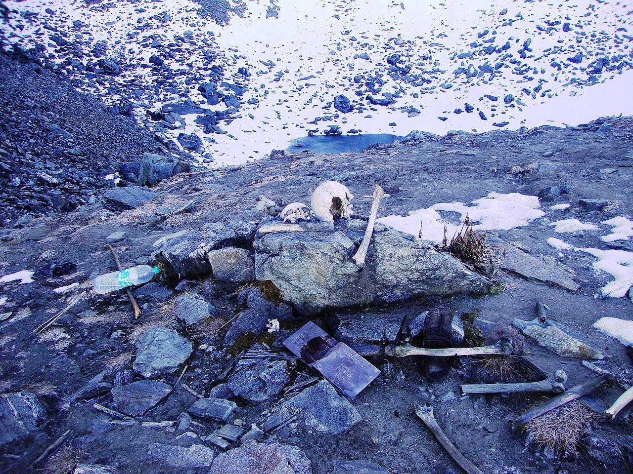 Lago dos esqueletos: As misteriosas ossadas do lago no Himalaia