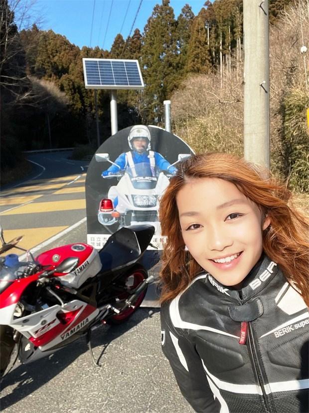 Influencer japonesa motociclista é desmascarada; trata-se de um homem de 50 anos