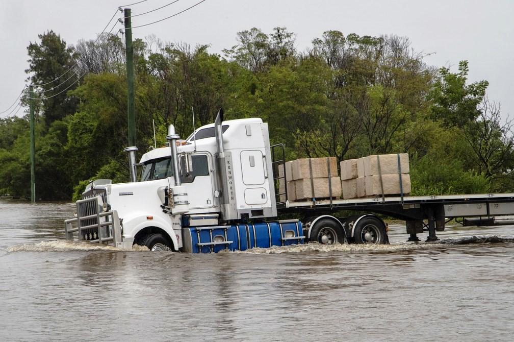 Tempestades deixam regiões da Austrália debaixo d'água